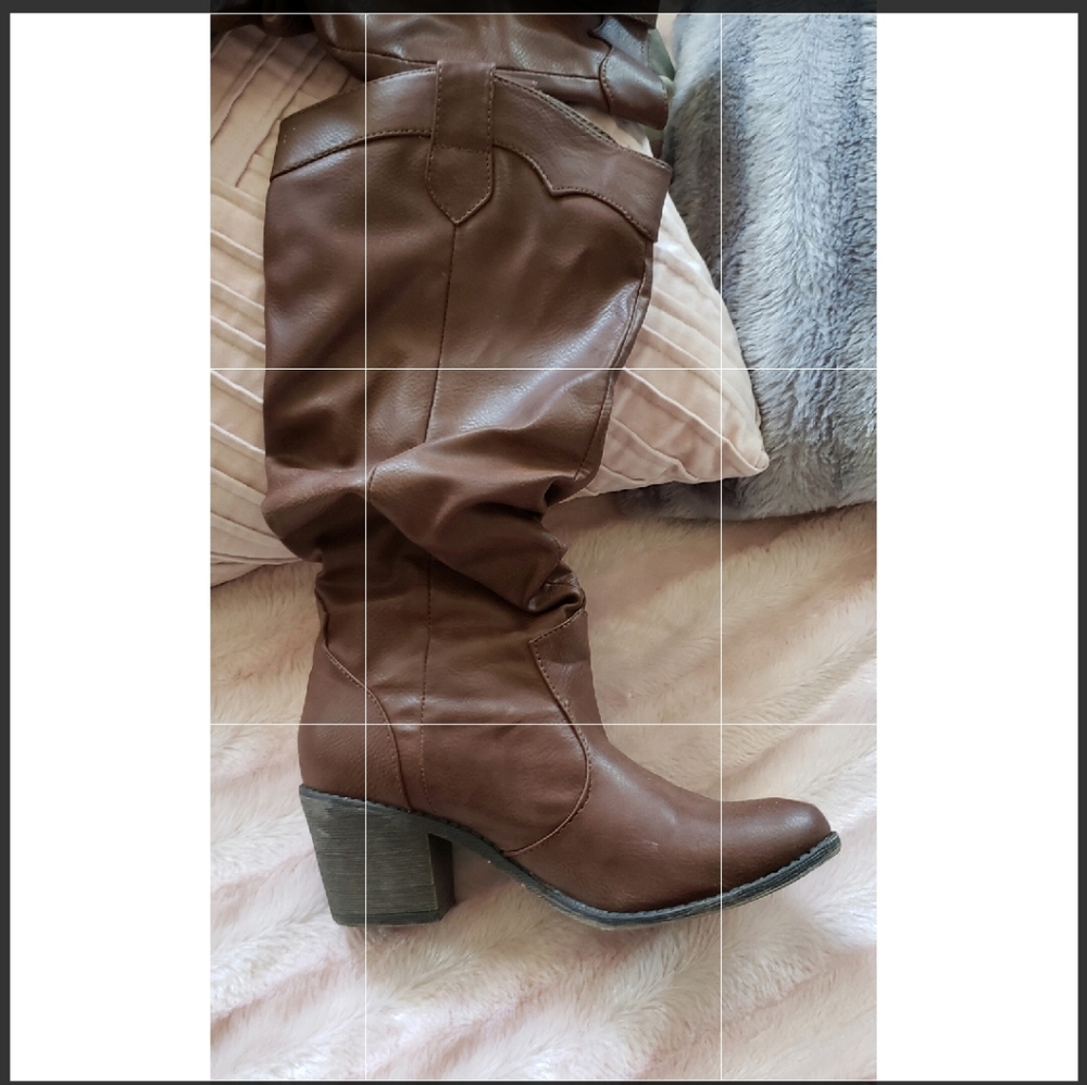 Cowboy boots - Picture 3 of 4
